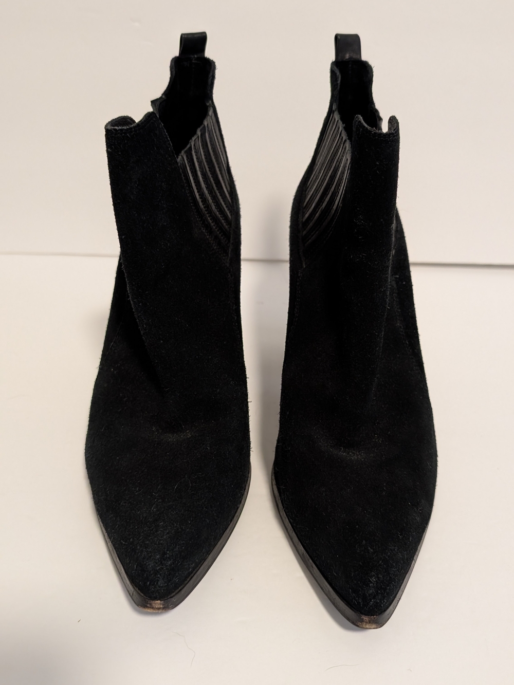Donald J Pliner Vale Black Suede Booties 9.5 Pointe